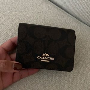 Coach wallet on a chain